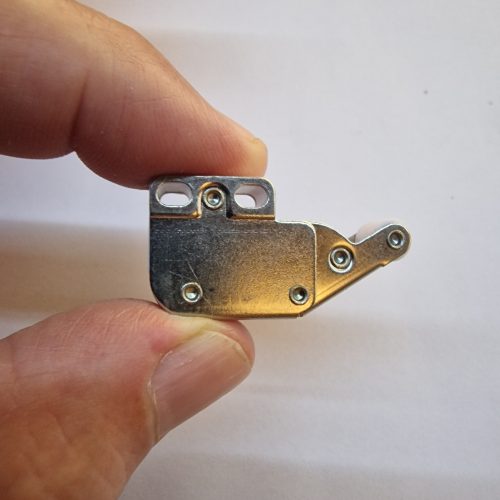 cricchetto micro latch per sportelli di ispezione